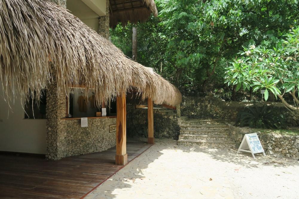 เทปานี บีช รีสอร์ต Hotel เกาะมาลาปัสกัว ภายนอก รูปภาพ
